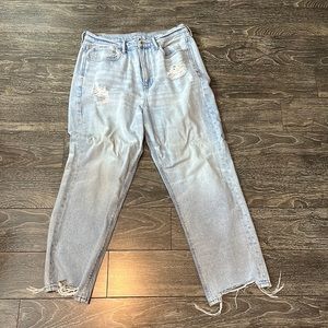 American eagle 90’s boyfriend jeans